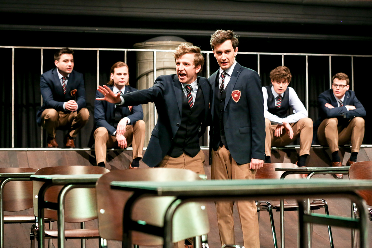 Stowarzyszenie Umarłych Poetów, Opera Krakowska, teatr