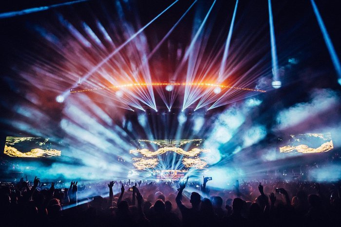 Above & Beyond Chiny