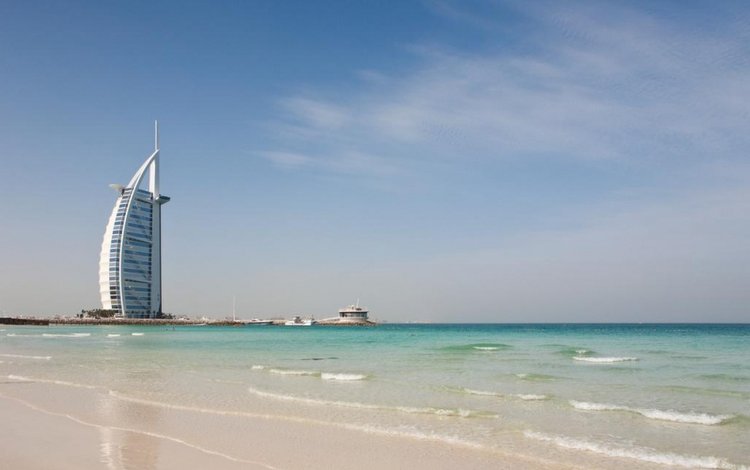 Costa Diadema, Emiraty, rejsy